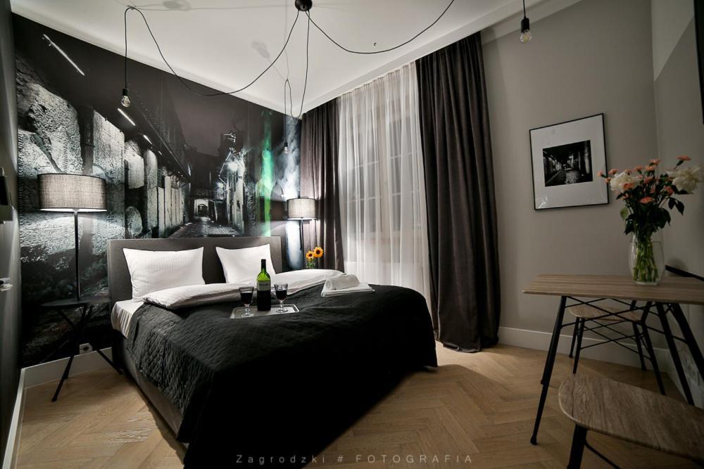 Saint Thomas Corner - By Upstairs Aparthotel คราคูฟ ภายนอก รูปภาพ